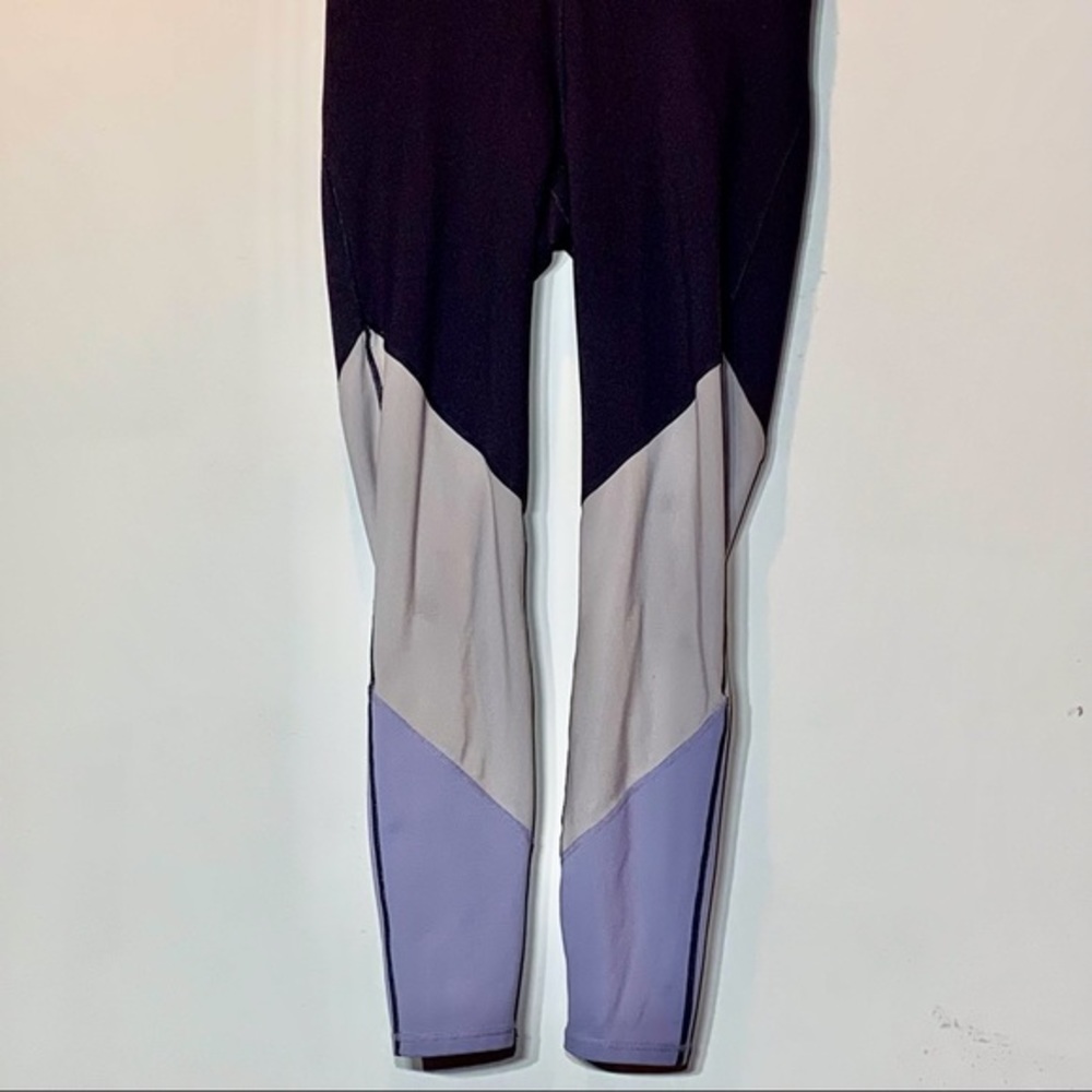 EUC Fabletics Powerhold color block‎ dark and light gray and blue leggings